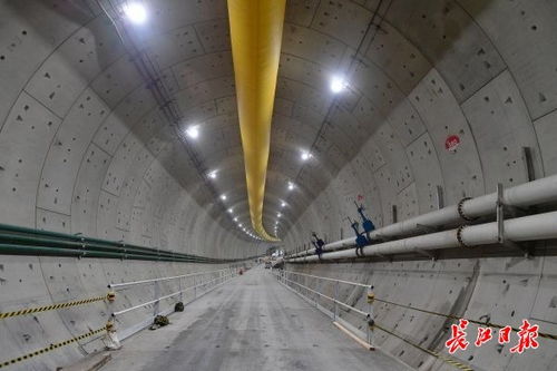 軌道交通與重點(diǎn)路橋項(xiàng)目雙輪驅(qū)動(dòng)，武漢上半年基礎(chǔ)設(shè)施投資同比增長(zhǎng)20%