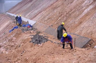 狠抓項(xiàng)目建設(shè) 以基礎(chǔ)設(shè)施之基 促經(jīng)濟(jì)騰飛之翼